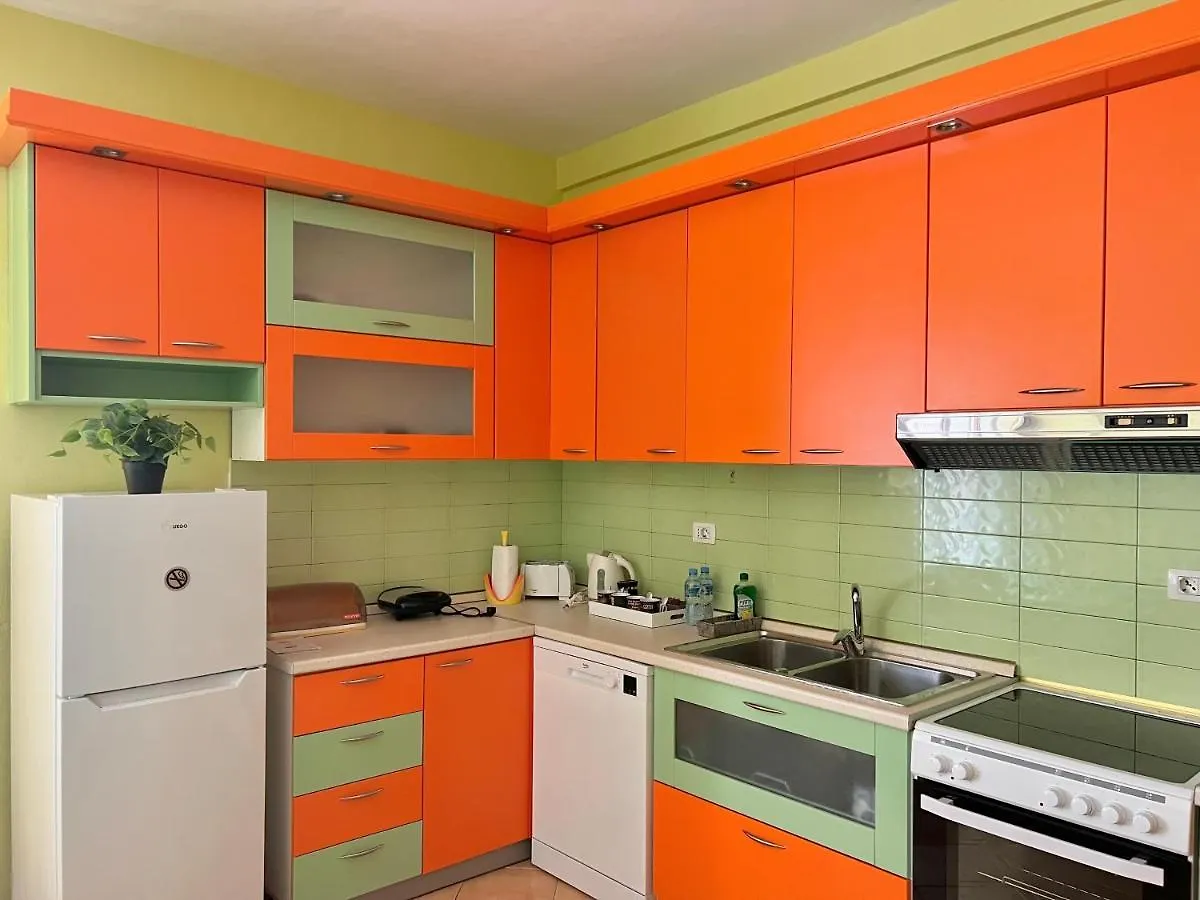 Rolling Apartment Golem - Next To Premium Hotels & Grand Blue Fafa 0*, Golem (Tirana)